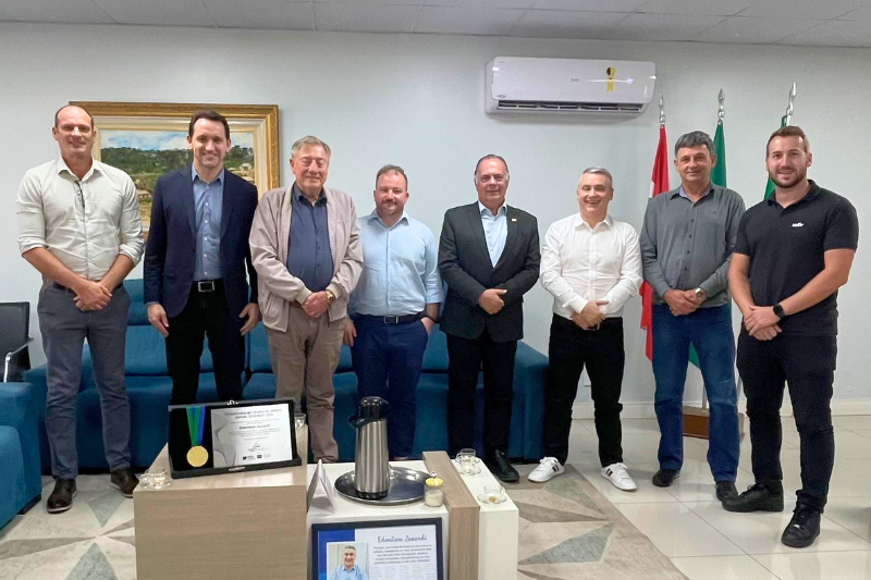 Lideranças são recebidas pelo prefeito antes do Fórum de Liderança Industrial