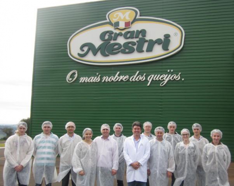 JESMO realiza visita técnica a Indústria Gran Mestri