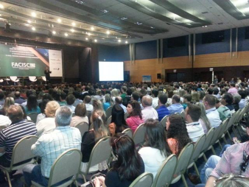 Empresários participam de Congresso Empresarial em Florianópolis