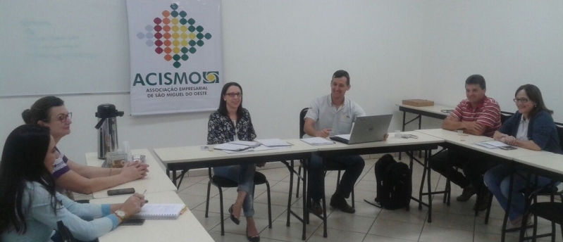 Comissão da Faismo elabora projetos para solicitar apoio à ADR