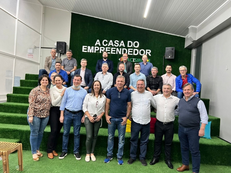 Conselho das Entidades recebe pré-candidatos ao Governo de Santa Catarina
