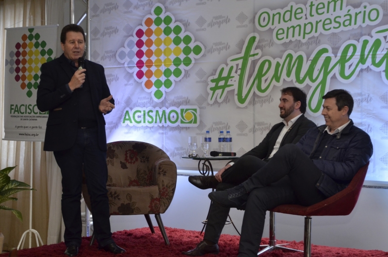 AEs reúnem 150 participantes no Empreende Extremo-oeste